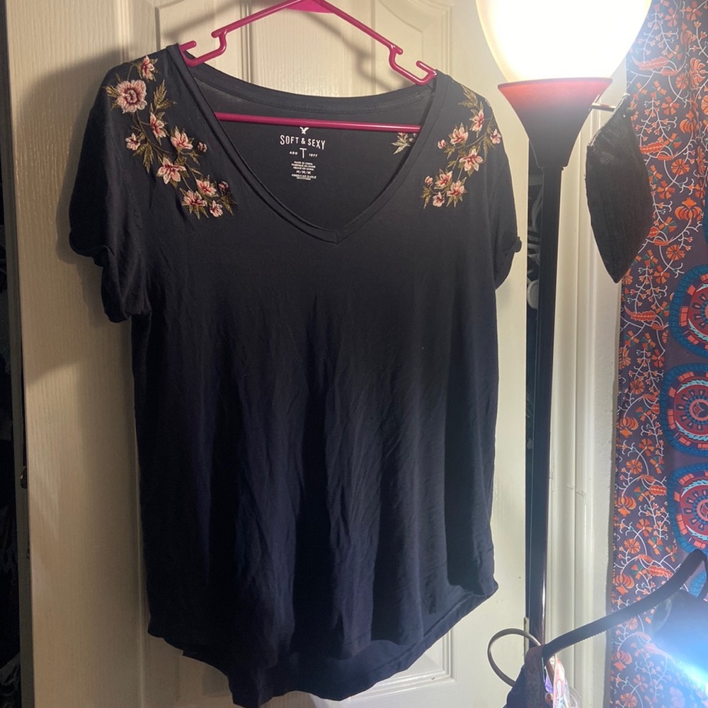 Embroidered soft v neck American eagle